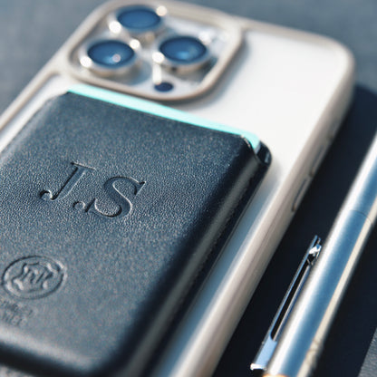 📱 Personalised MagSafe Wallets