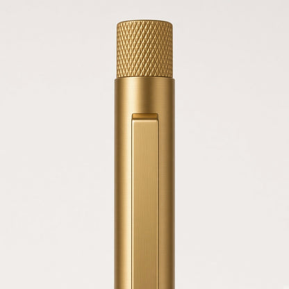 Luxury Pen & Box – Gold (close-up)